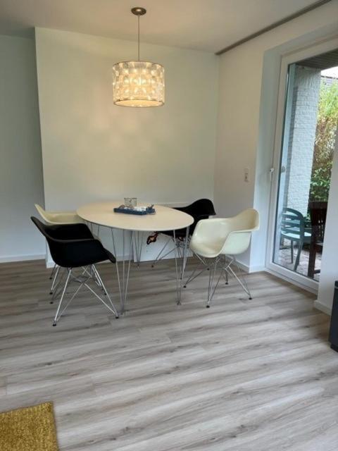 Ostseeparadies Mit Garten, 3 Zimmer, Strandnah Scharbeutz Exteriör bild